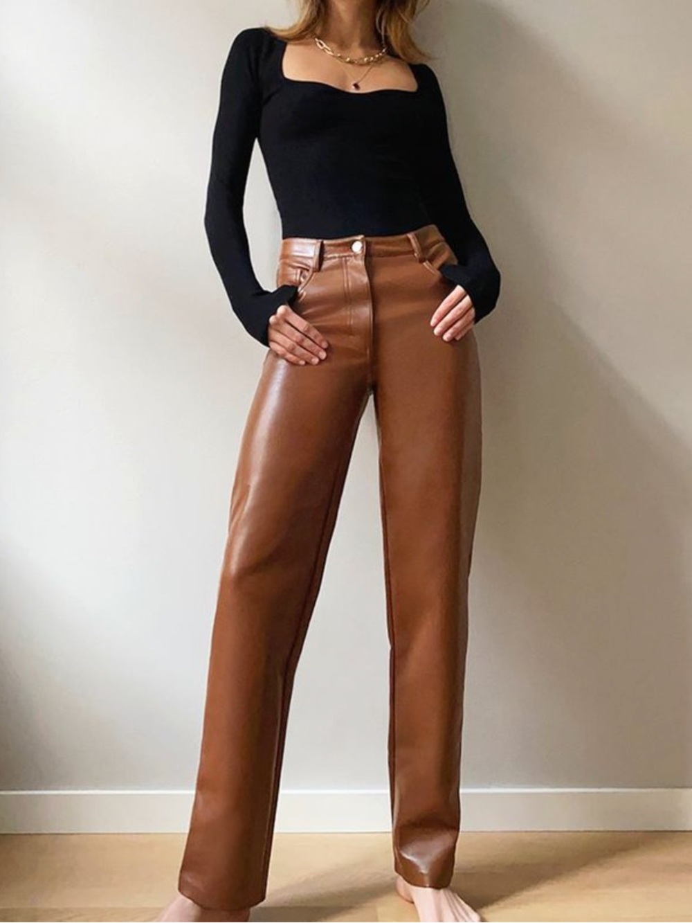 Aritzia Wilfred Melina straight vegan leather pant